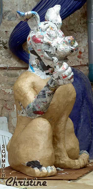 Statue d'un chien de BD
