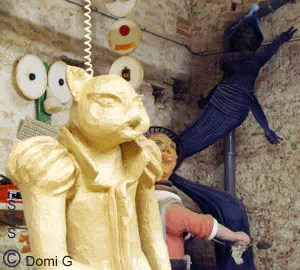 Modelage sculpté avec du papier maché